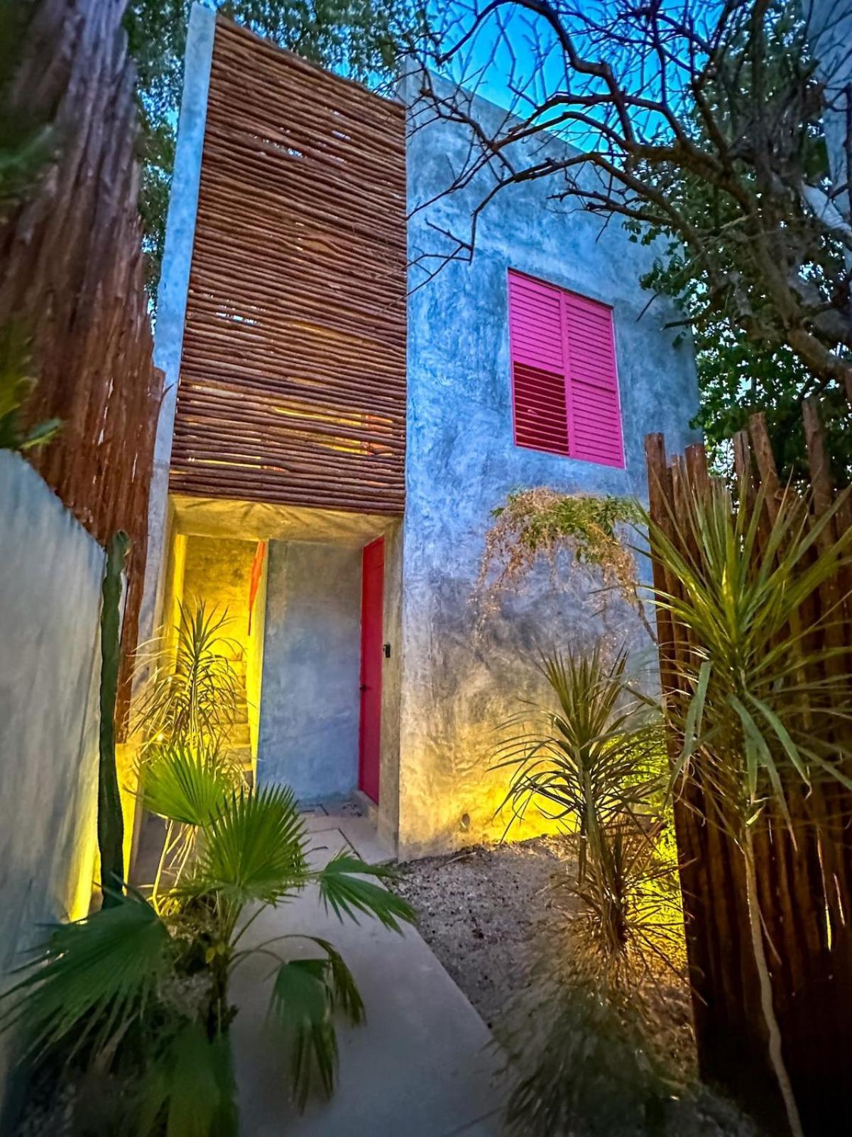 Uayma Increible Cuarto En El Centro Con Piscina Mérida