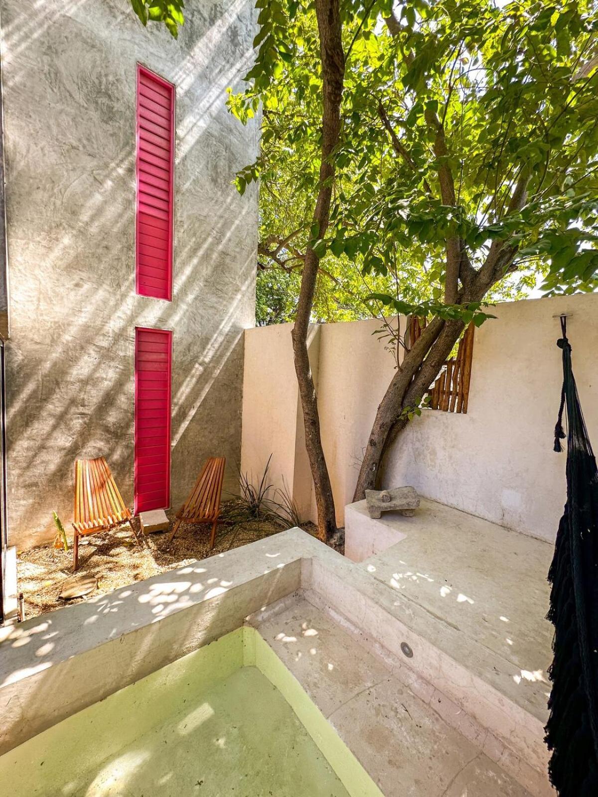 Uayma Increible Cuarto En El Centro Con Piscina Inn