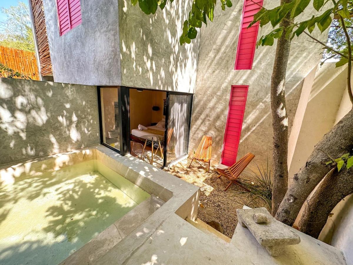 Uayma Increible Cuarto En El Centro Con Piscina Inn