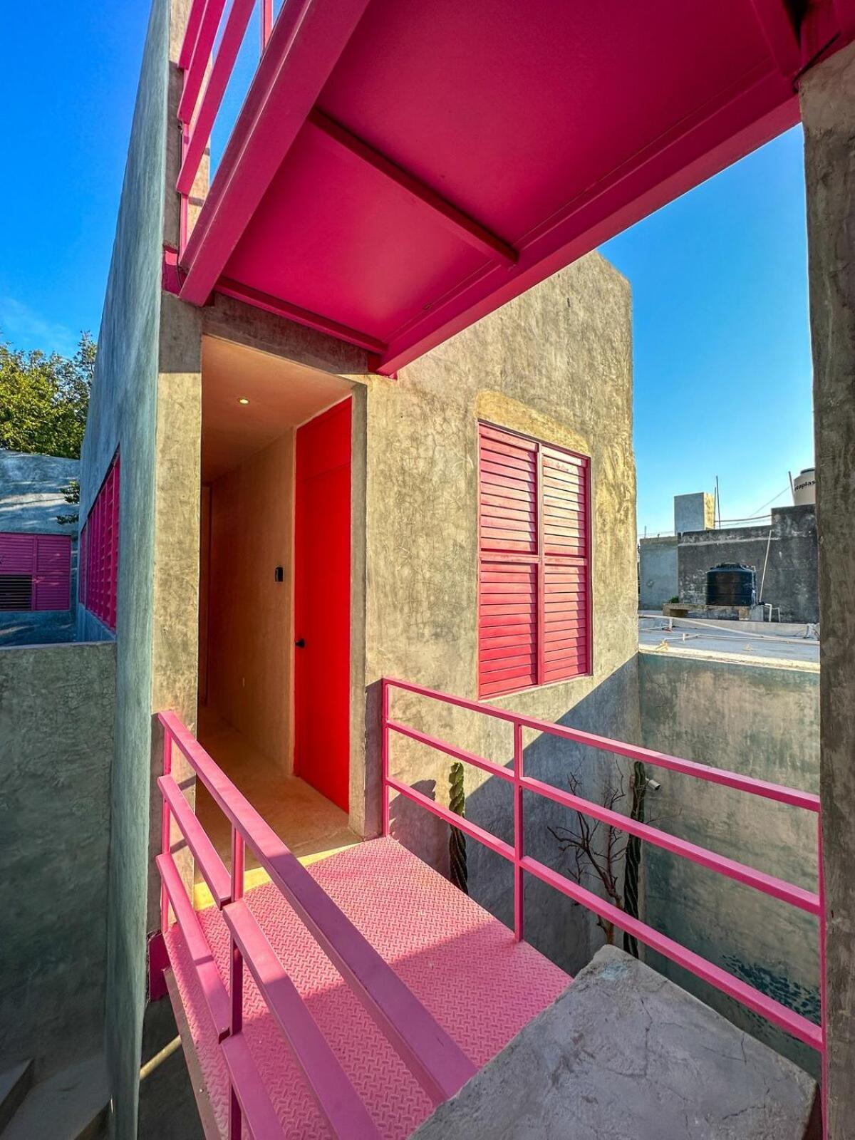 Uayma Increible Cuarto En El Centro Con Piscina *